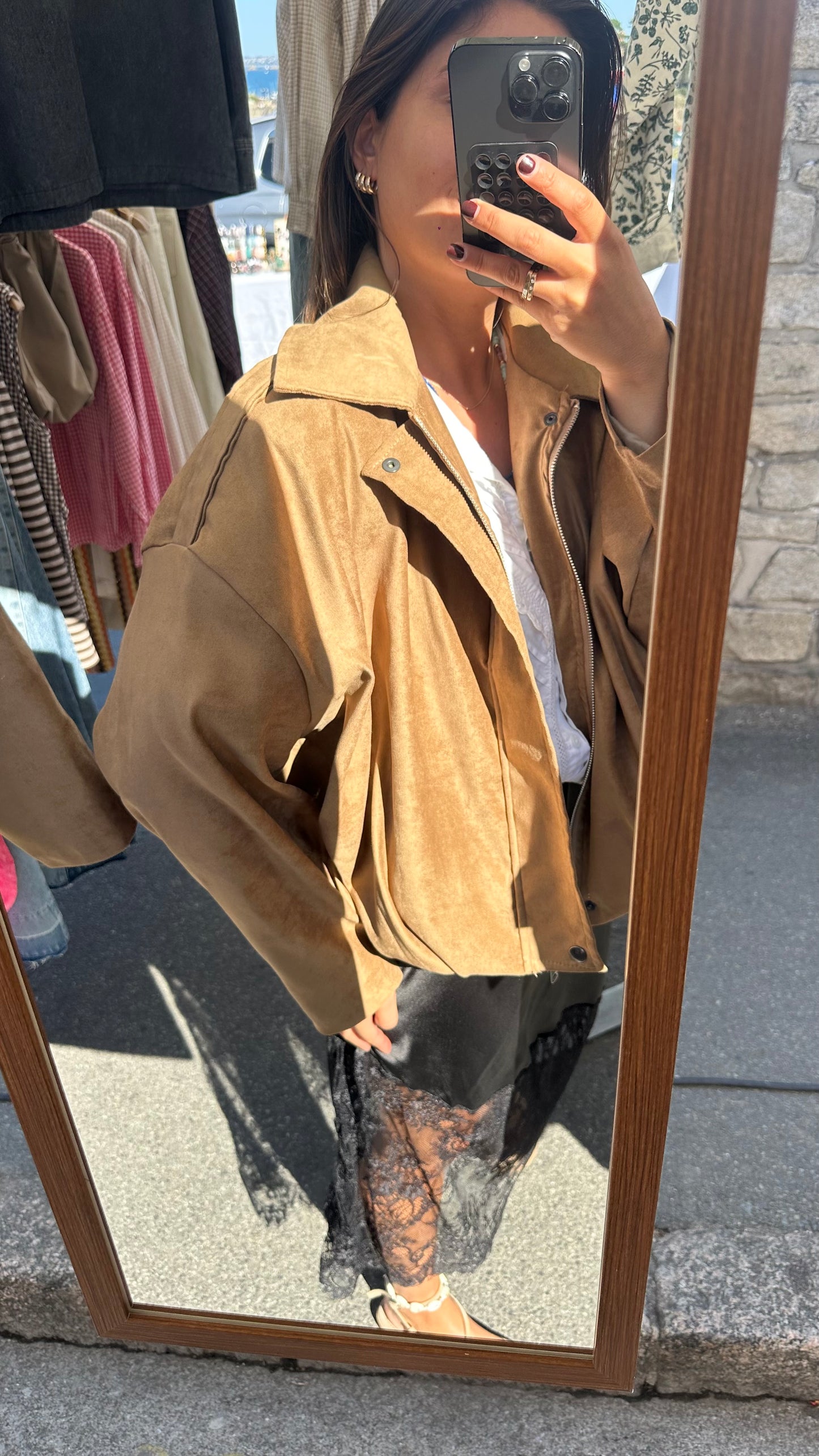 Bomber Ava