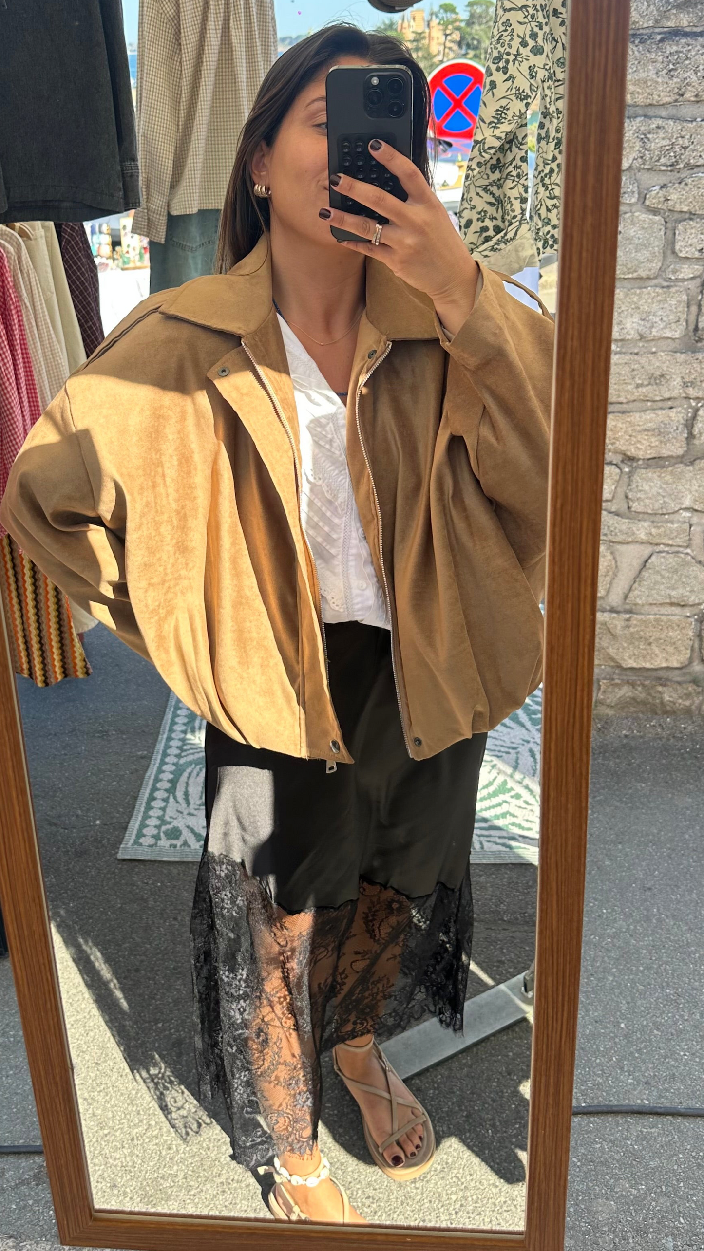 Bomber Ava